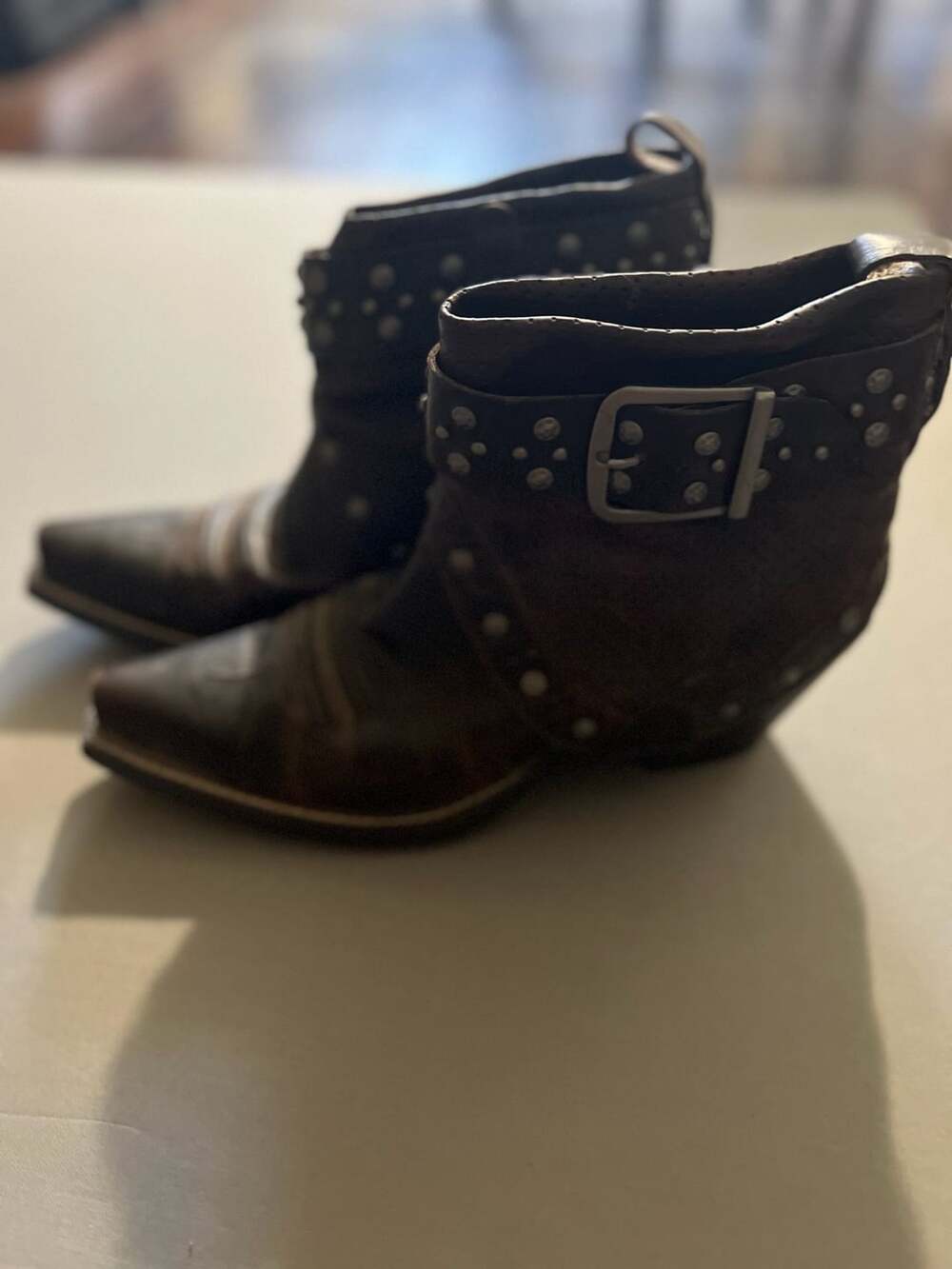 Ariat